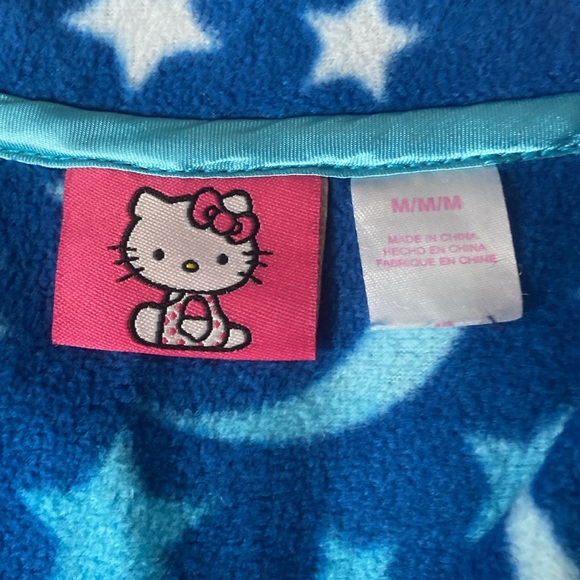 Hello Kitty pajamas - Picture 8 of 10